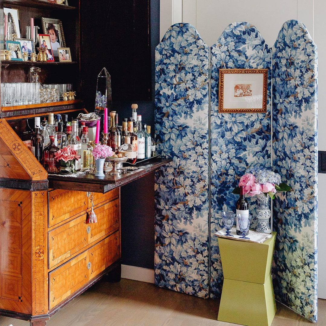 Custom Upholstered Furniture in 100+ Fabrics You'll Love The Inside